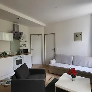 2 Pièces Avec Terrasse Proche Centre - Parking Gratuit à Proximité Apartamento Lourdes